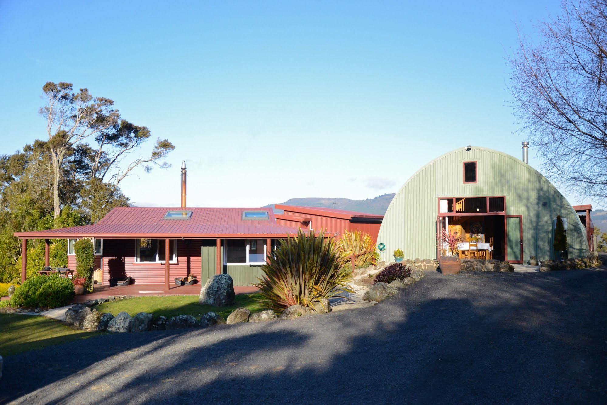 Barn Bed And Breakfast Waitati Exterior photo